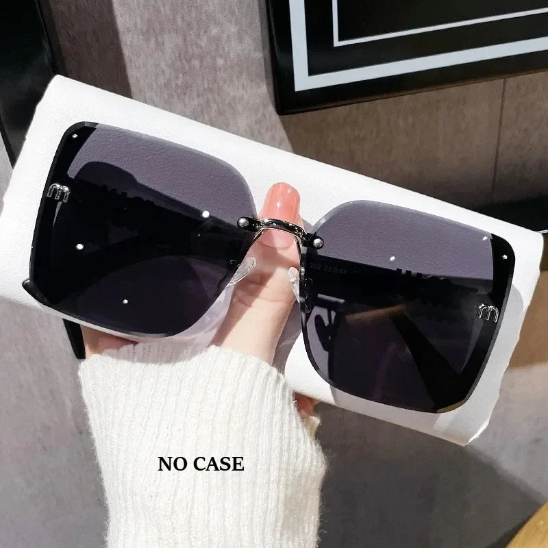 Classic Fashion Sunglasses Women Luxury Glamour Men Brand Glasses Square Stylish Unisex UV400 Shades