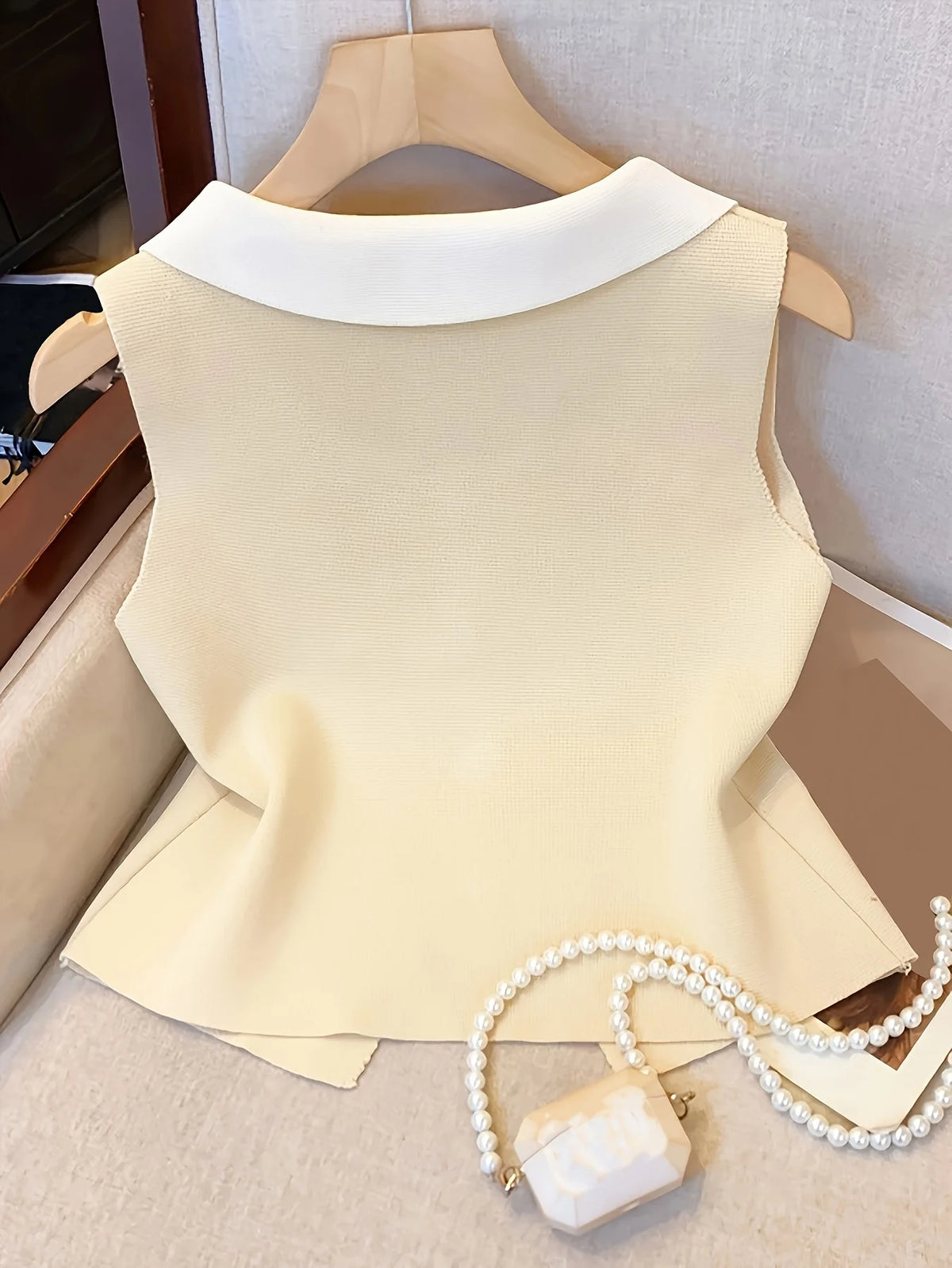 Dual Tone V-Neck Knit Vest for Women Chic Spring/Summer/Fall Sleeveless Top with Decorative Buttons Pearls Casual Sophisticated