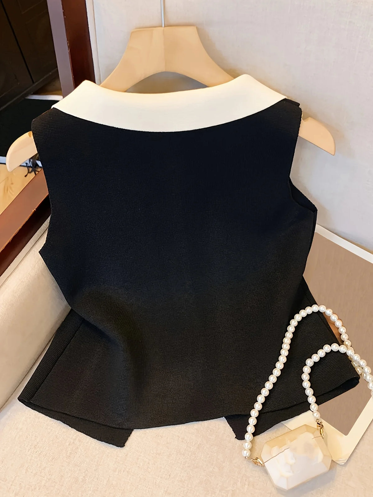 Dual Tone V-Neck Knit Vest for Women Chic Spring/Summer/Fall Sleeveless Top with Decorative Buttons Pearls Casual Sophisticated