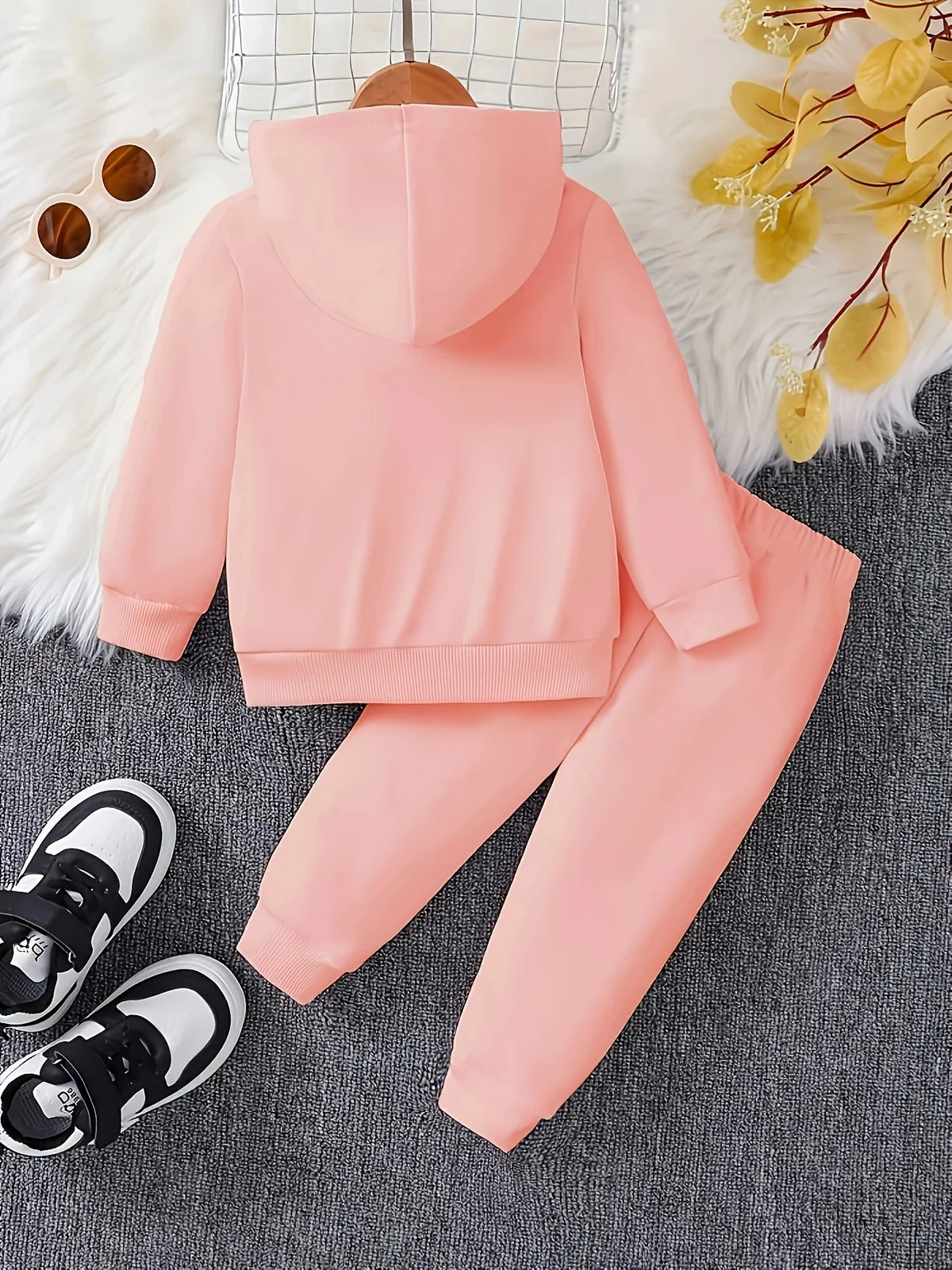 Newborn Baby Girl Leopard Print Heart Letter Fleece Hoodie & Jogger Pants Set, Perfect for Outdoor Wear in Fall and Winter