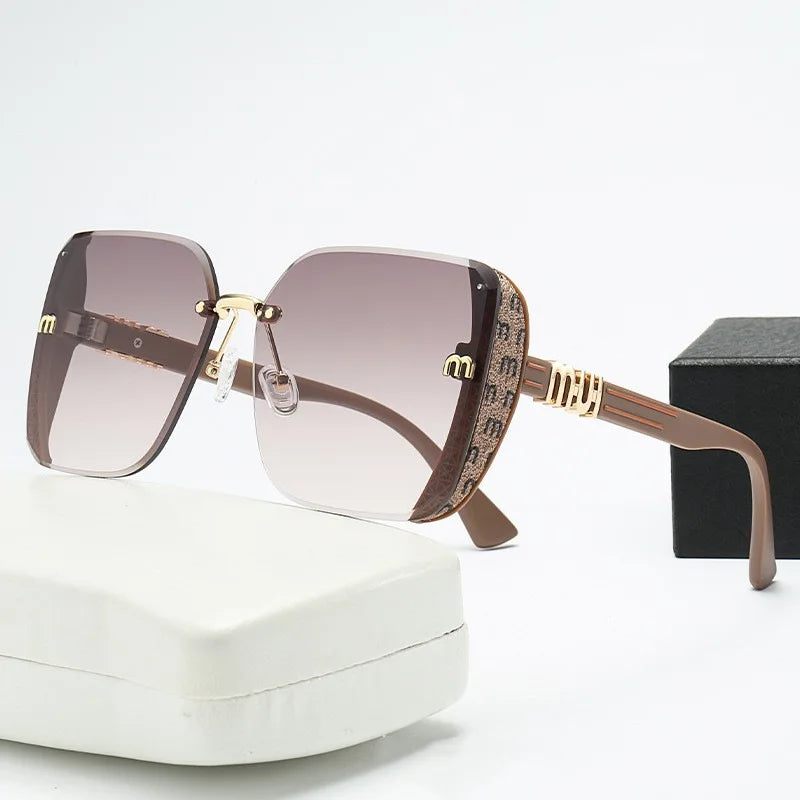 Classic Fashion Sunglasses Women Luxury Glamour Men Brand Glasses Square Stylish Unisex UV400 Shades