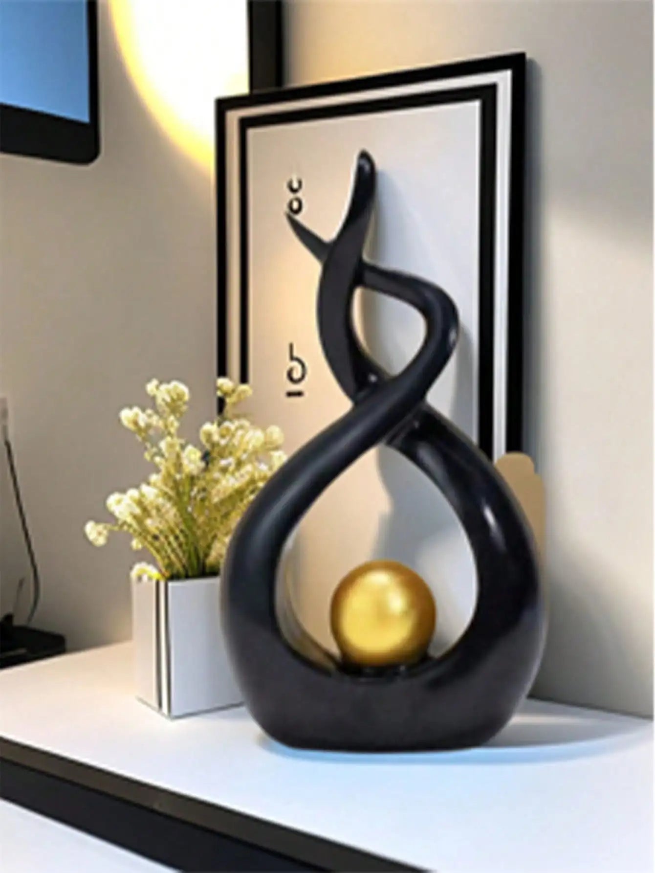 Nordic Home Decor Figurines for Interior Living Room Desk Ceramics Decoration Accessories Statue Sculpture Feng Shui Ornaments